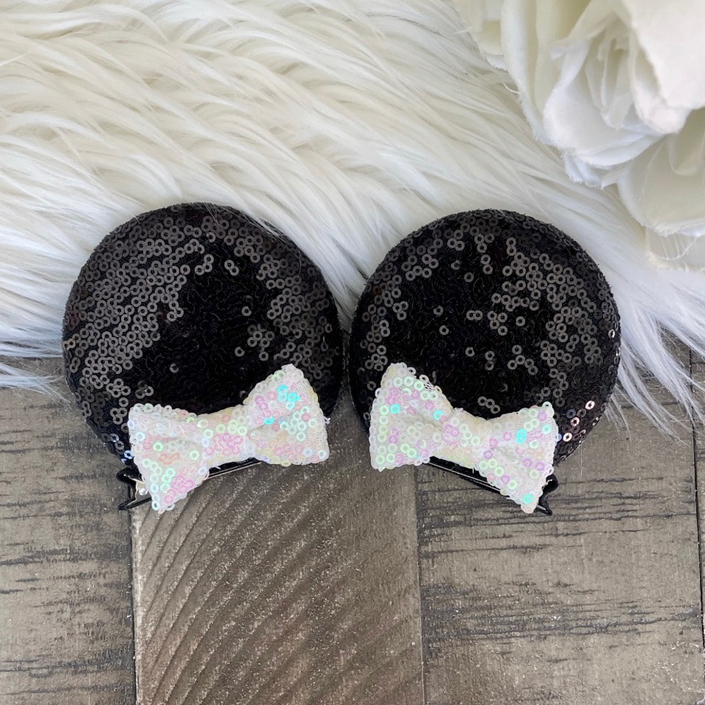 Sequin Minnie Mouse Ear Clips